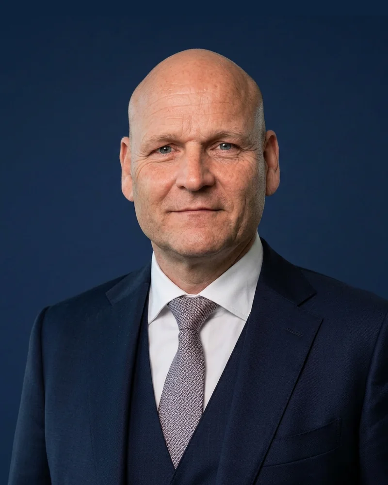 Portret van Dennis de Mol
